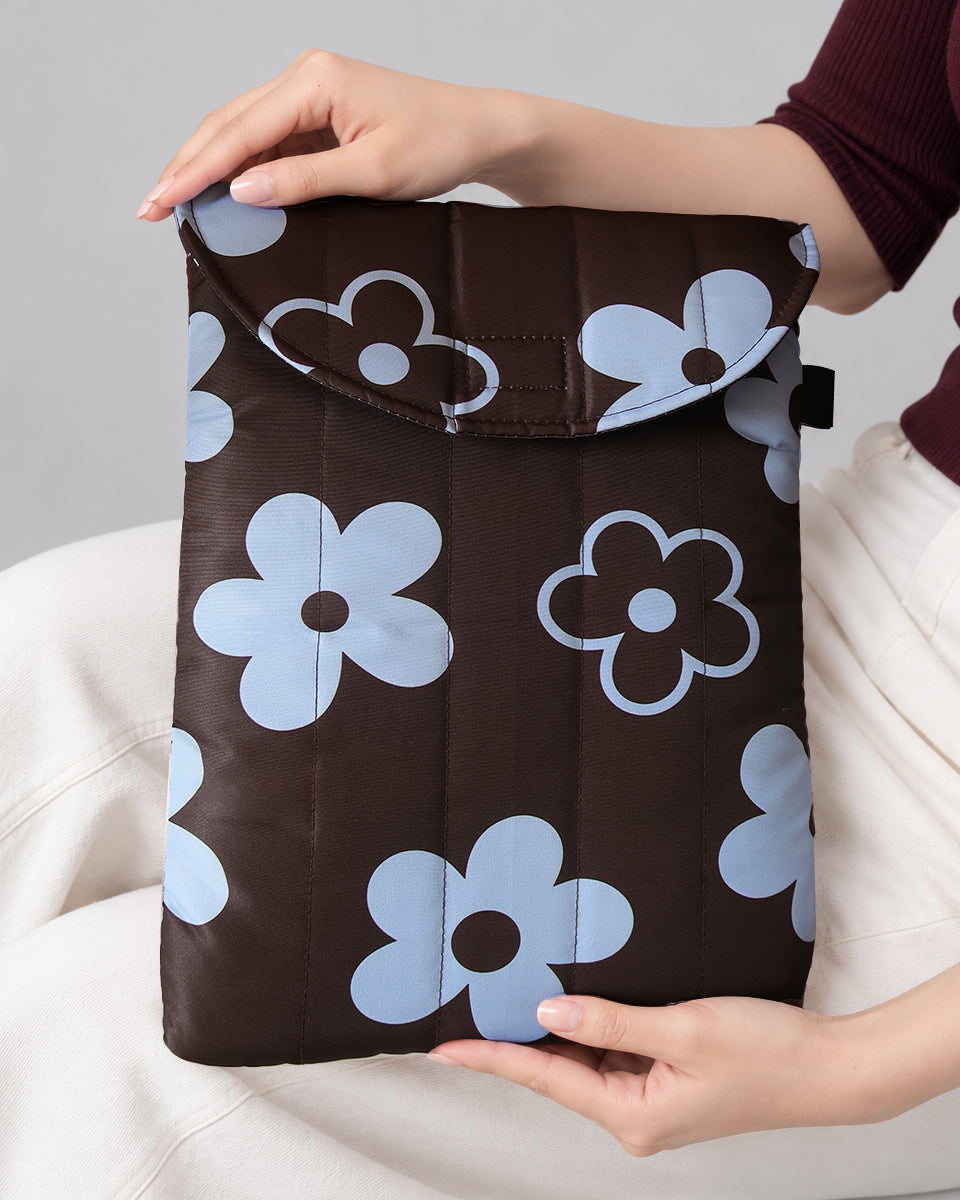 PUFFY LAPTOP SLEEVE - BROWNIE PETAL