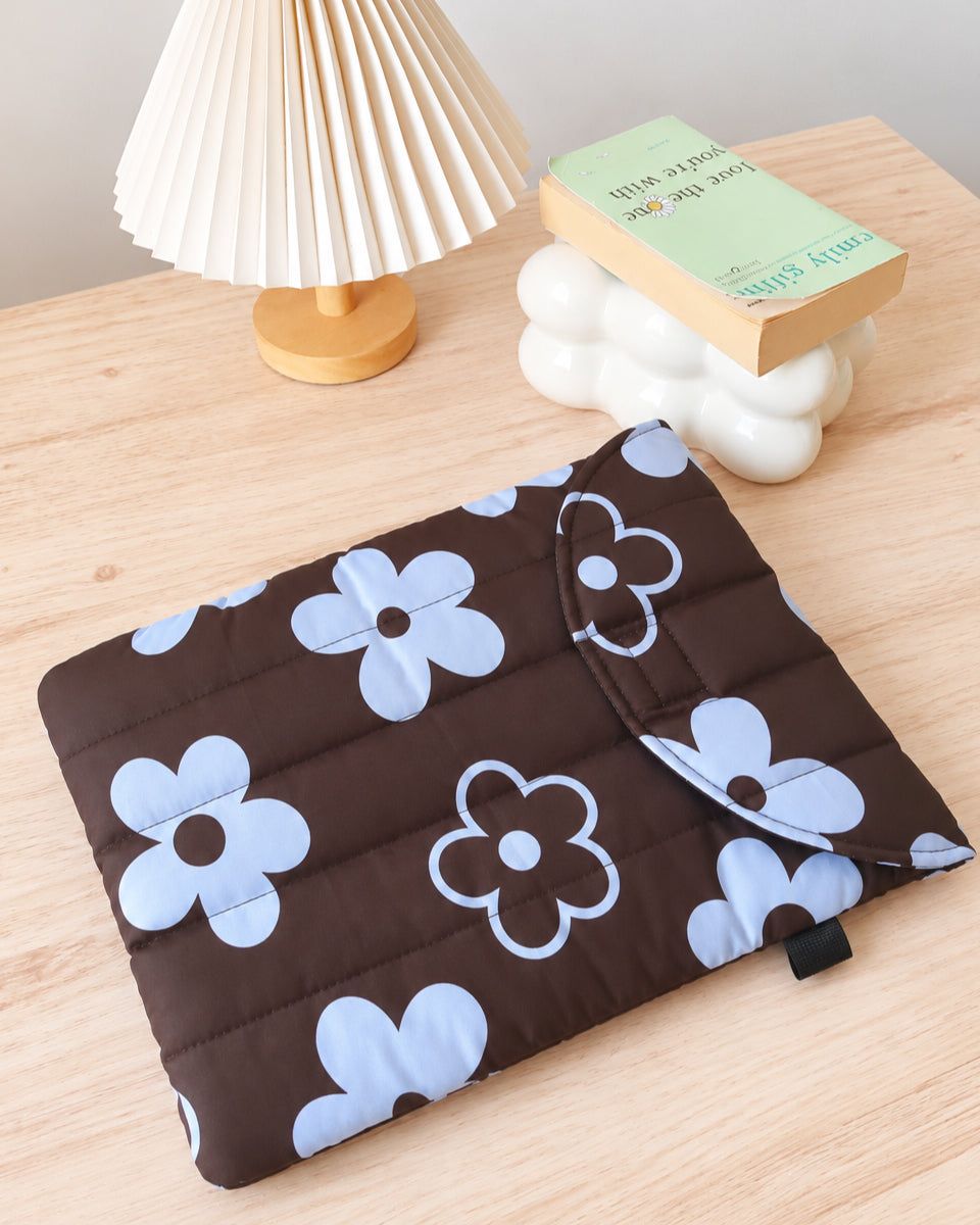 PUFFY LAPTOP SLEEVE - BROWNIE PETAL
